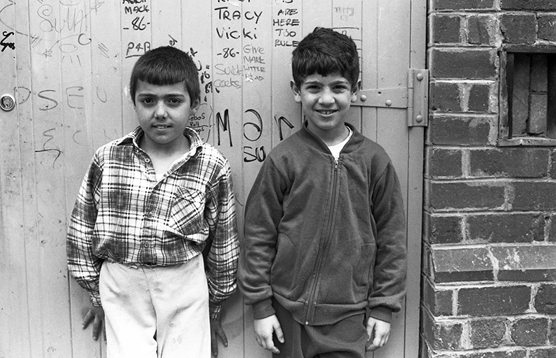 Life in an Inner Melbourne Housing Estate, 1986: Australia : Richard Moore : Journalist : Photographer :